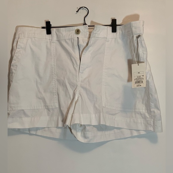 A New Day High Rise Chino Shorts - Picture 1 of 6